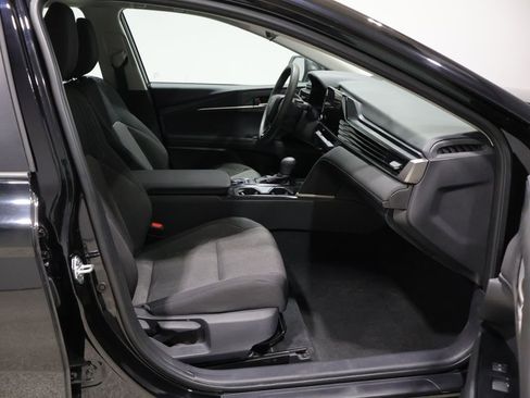 Used 2025 Toyota Camry LE FWD image 21