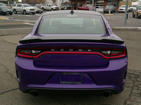 Used 2018 Dodge Charger R/T image 7