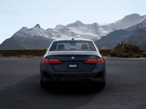 New 2026 BMW 550e xDrive AWD/4WD image 31