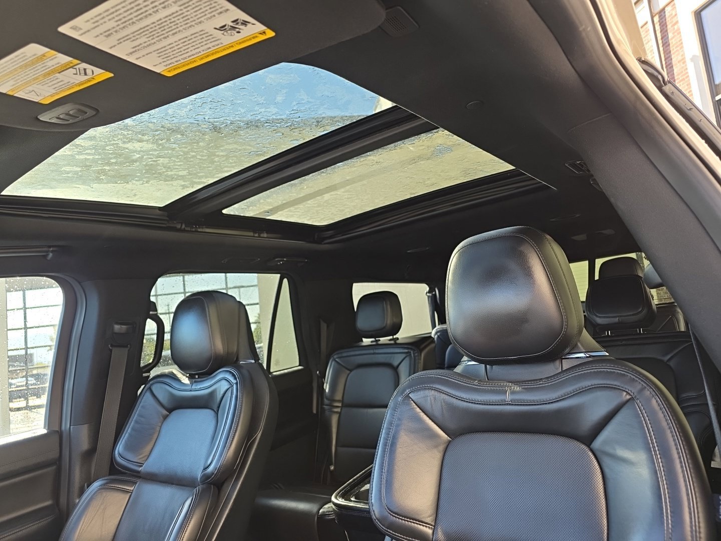 Used 2020 Lincoln Navigator L Reserve w/ Equipment Group 208A Reserve AWD/4WD image 8