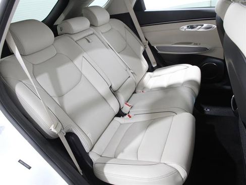 Certified 2024 Genesis GV70 2.5T w/ Advanced Package image 19