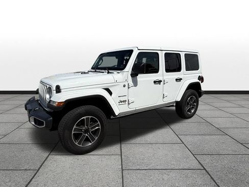 Used 2023 Jeep Wrangler Unlimited Sahara AWD/4WD image 31