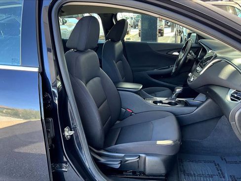 Used 2022 Chevrolet Malibu RS FWD image 9