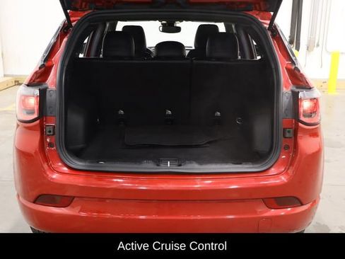 Used 2022 Jeep Compass Limited AWD/4WD image 13