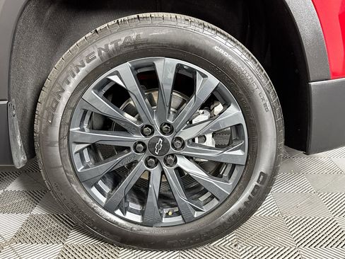 Used 2024 Chevrolet Traverse RS image 36