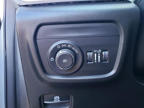 Certified 2024 Jeep Grand Cherokee L Limited w/ Luxury Tech Group II AWD/4WD image 21