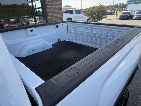 Used 2017 GMC Sierra 1500 SLE w/ SLE Value Package AWD/4WD image 23