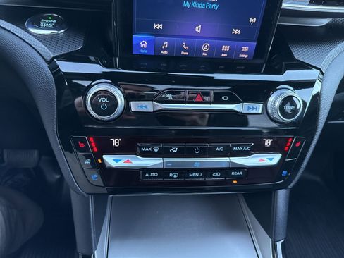 Used 2021 Ford Explorer ST w/ Equipment Group 401A image 17