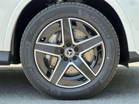 Certified 2025 Mercedes-Benz GLC 300 4MATIC image 10