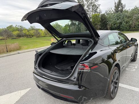 Used 2024 Tesla Model S Plaid image 29