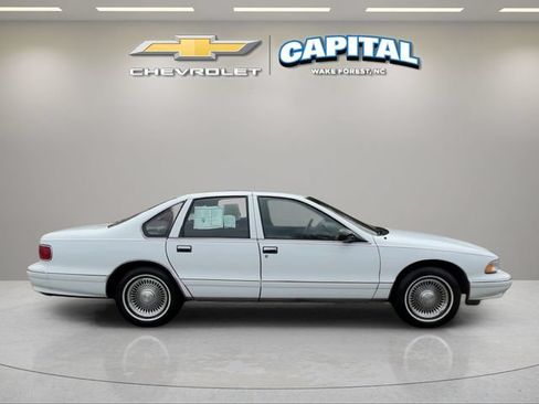 Used 1996 Chevrolet Caprice SS RWD image 6