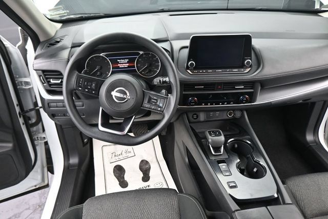 Used 2024 Nissan Rogue SV FWD image 20