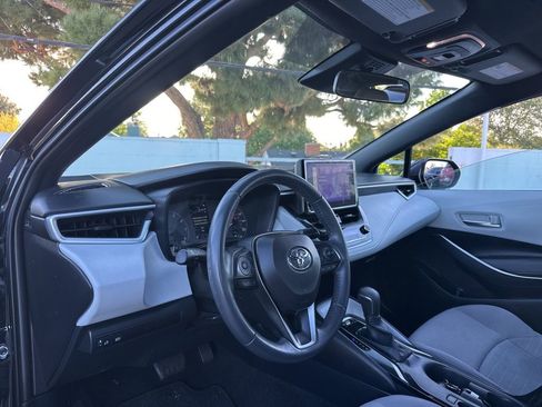 Used 2024 Toyota Corolla SE image 9