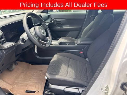 Certified 2025 Nissan Kicks S AWD/4WD image 7