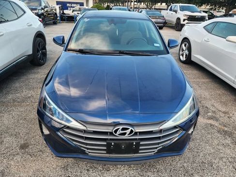 Used 2020 Hyundai Elantra SEL FWD image 2
