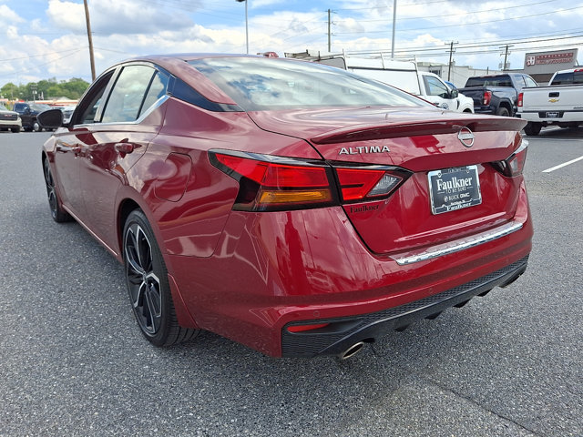 Used 2023 Nissan Altima 2.5 SR FWD image 5