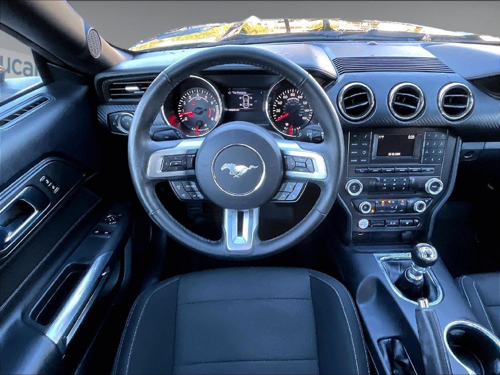 Used 2015 Ford Mustang Coupe RWD image 17