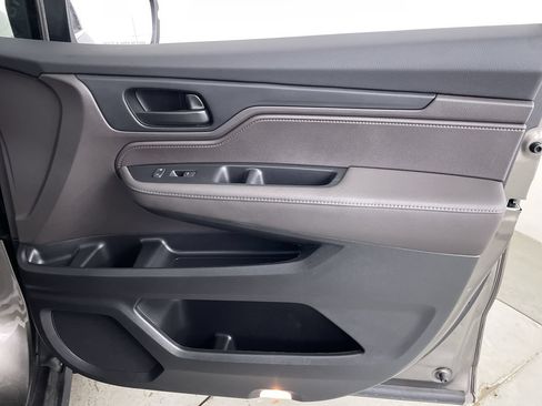 Used 2023 Honda Odyssey EX-L image 22