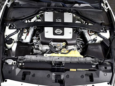 Used 2013 Nissan 370Z Touring w/ Sport Pkg image 38