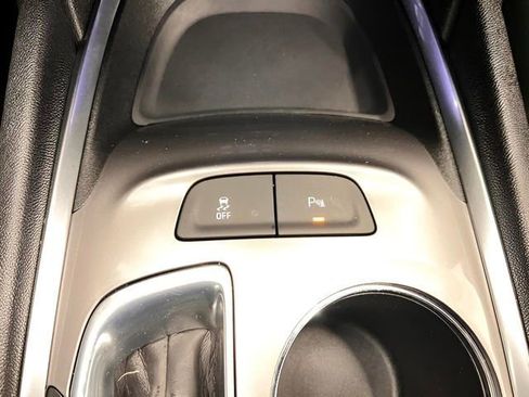 Used 2024 Chevrolet Malibu LT image 28