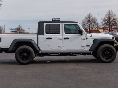 Used 2020 Jeep Gladiator Sport w/ Quick Order Package 24S AWD/4WD image 5