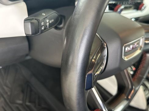 Used 2024 GMC Canyon AT4X image 20