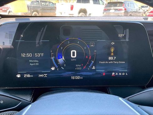 Used 2025 Chevrolet Equinox LT AWD/4WD image 16