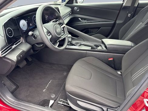 Certified 2024 Hyundai Elantra SEL FWD image 10