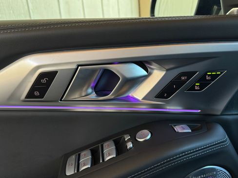 Used 2024 BMW XM image 82