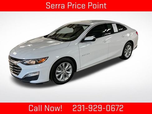 Used 2025 Chevrolet Malibu LT FWD image 1