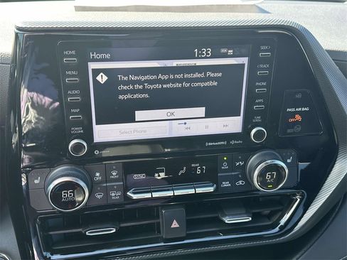 Used 2022 Toyota Highlander XSE image 20