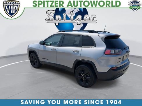 Used 2019 Jeep Cherokee Latitude Plus AWD/4WD image 7
