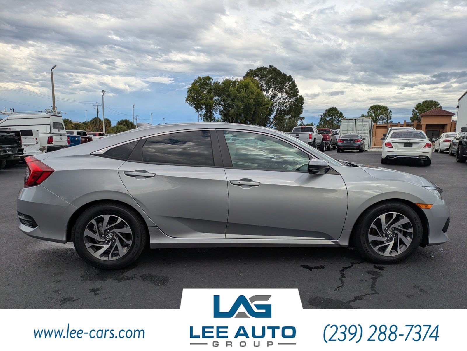 Used 2017 Honda Civic EX image 2