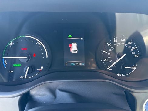 Used 2021 Toyota Sienna XSE image 19