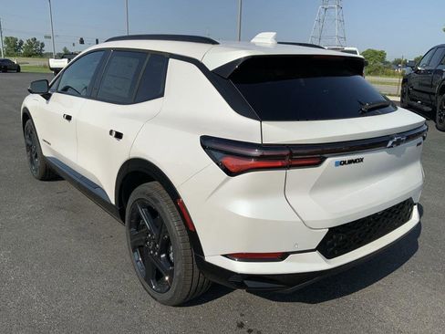 New 2025 Chevrolet Equinox EV RS image 11