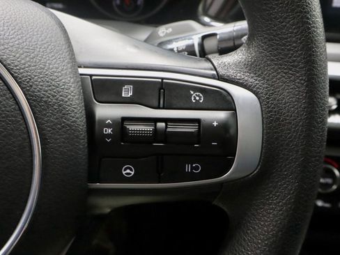 Used 2023 Kia K5 LXS image 28