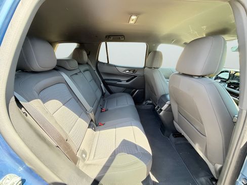 Used 2025 Chevrolet Equinox LT w/ Safety and Technology Package FWD image 26