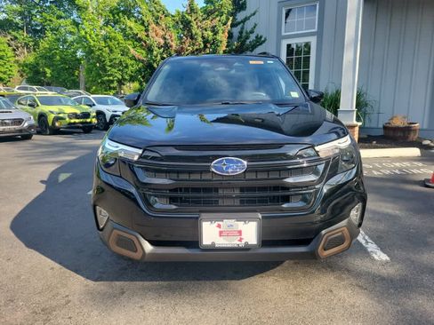 Certified 2025 Subaru Forester Sport w/ Popular Package AWD/4WD image 9