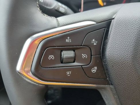 Used 2025 Chevrolet Trax ACTIV w/ Driver Confidence Package FWD image 17
