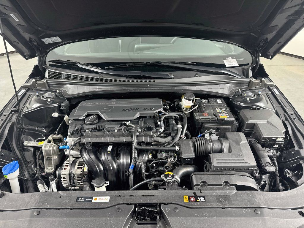 Certified 2026 Hyundai Elantra Sport FWD image 29