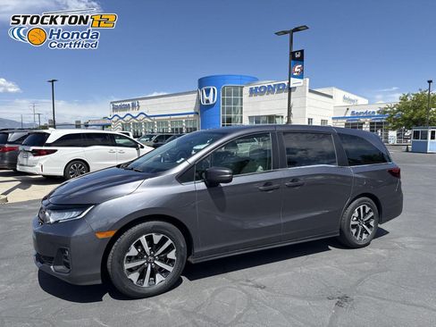 Certified 2025 Honda Odyssey EX-L image 1