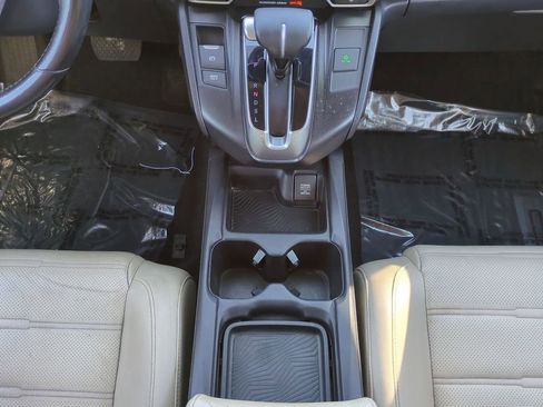 Used 2018 Honda CR-V Touring image 18