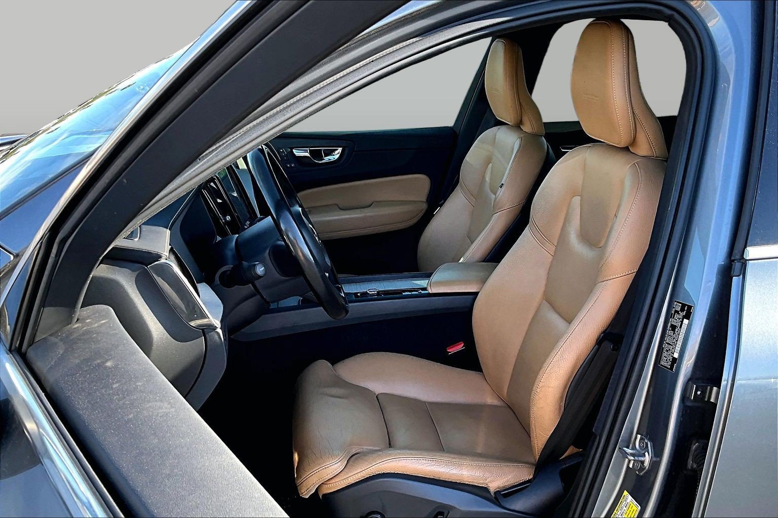 Used 2019 Volvo XC60 T5 Inscription w/ Protection Package Premier FWD image 23