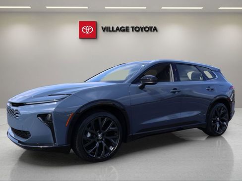 Certified 2025 Toyota Crown Signia image 1