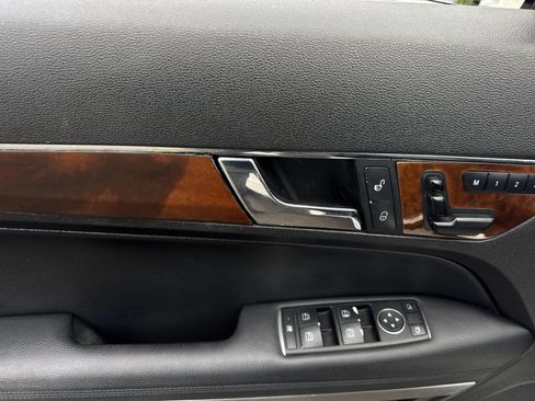 Used 2012 Mercedes-Benz E 350 Cabriolet image 11