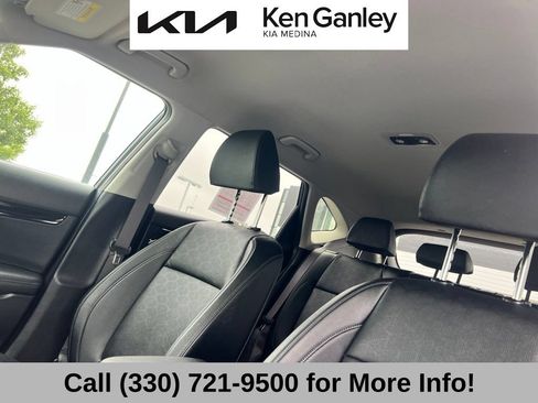 Certified 2025 Kia Seltos EX AWD/4WD image 43