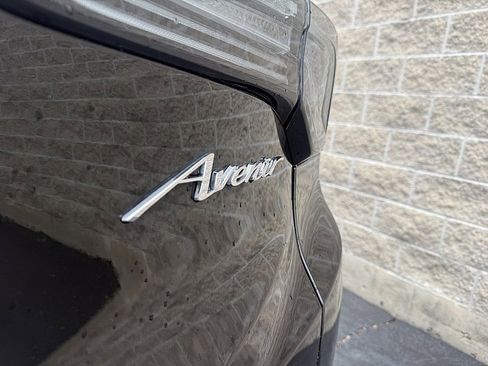 Used 2024 Buick Encore GX Avenir w/ Avenir Technology Package image 31