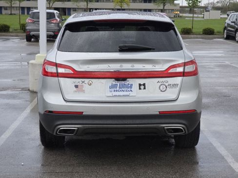 Used 2017 Lincoln MKX Reserve AWD/4WD image 6
