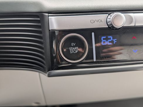 Used 2022 Hyundai Ioniq 5 SEL image 27
