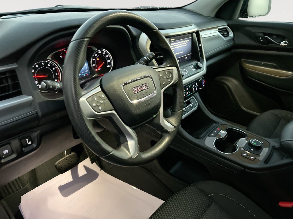 Used 2023 GMC Acadia SLE w/ Driver Convenience Package AWD/4WD image 10